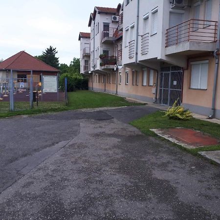 Gabrielle Apartman Hajdúszoboszló Eksteriør bilde