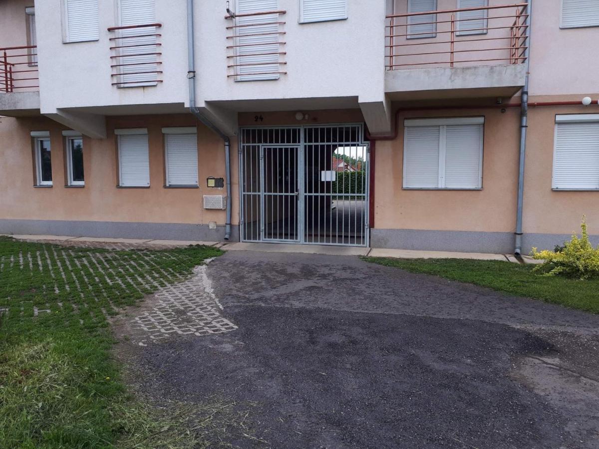Gabrielle Apartman Hajdúszoboszló Eksteriør bilde